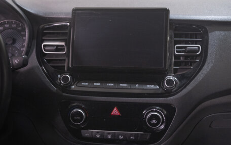 Hyundai Solaris II рестайлинг, 2021 год, 1 899 000 рублей, 17 фотография