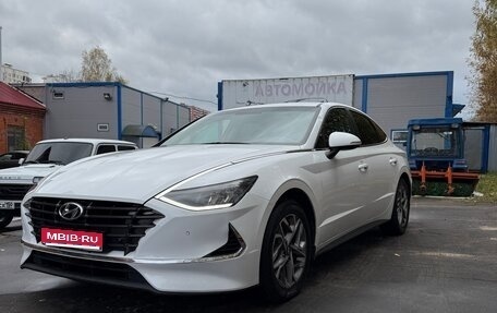 Hyundai Sonata VIII, 2021 год, 1 850 000 рублей, 1 фотография