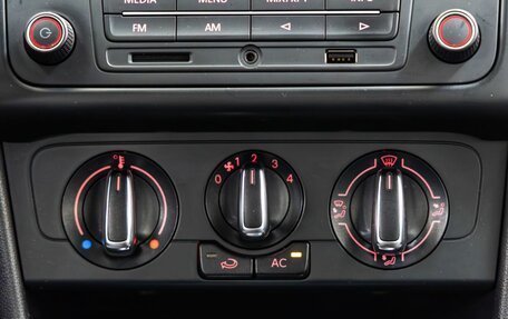 Volkswagen Polo VI (EU Market), 2011 год, 798 000 рублей, 20 фотография