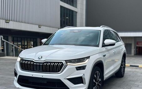 Skoda Kodiaq I, 2022 год, 2 400 300 рублей, 1 фотография