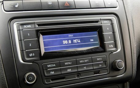 Volkswagen Polo VI (EU Market), 2011 год, 798 000 рублей, 26 фотография