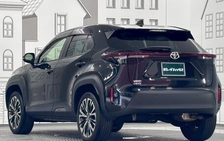 Toyota Yaris Cross, 2022 год, 1 390 000 рублей, 7 фотография