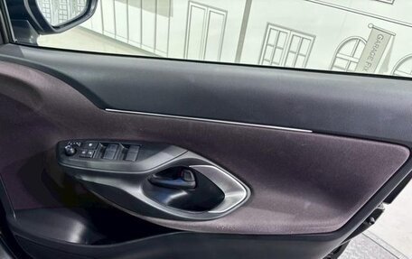 Toyota Yaris Cross, 2022 год, 1 390 000 рублей, 12 фотография