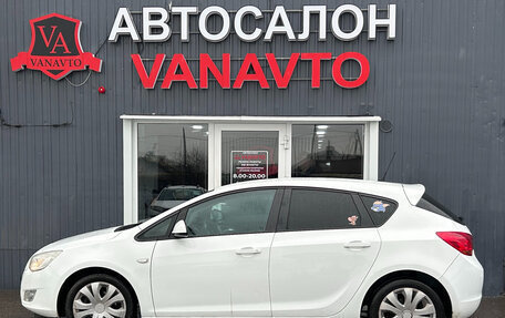 Opel Astra J, 2011 год, 680 000 рублей, 3 фотография
