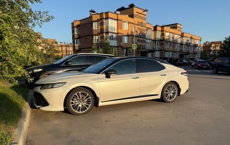 Toyota Camry, 2019 год, 3 100 000 рублей, 6 фотография