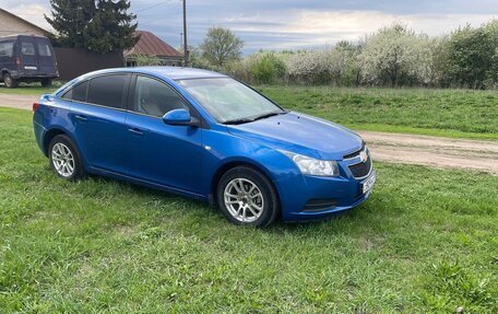 Chevrolet Cruze II, 2009 год, 710 000 рублей, 2 фотография