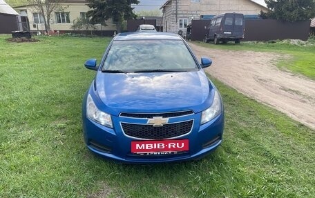 Chevrolet Cruze II, 2009 год, 710 000 рублей, 4 фотография