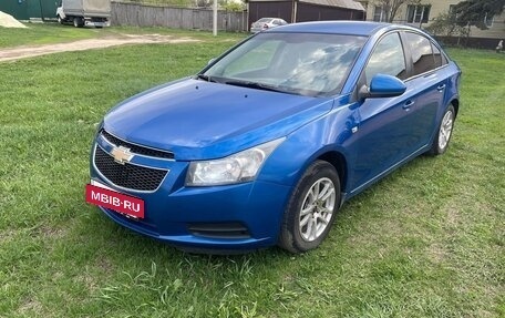 Chevrolet Cruze II, 2009 год, 710 000 рублей, 3 фотография
