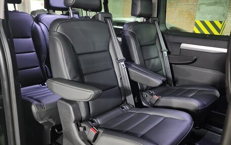 Opel Zafira Life I, 2021 год, 3 300 000 рублей, 17 фотография