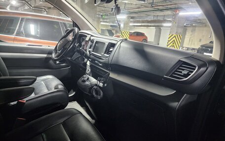 Opel Zafira Life I, 2021 год, 3 300 000 рублей, 21 фотография