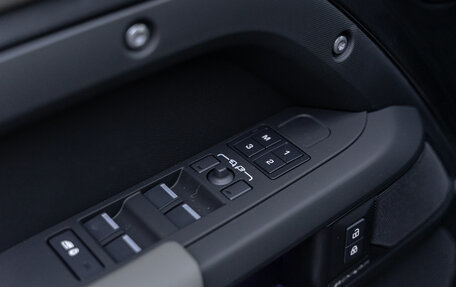 Land Rover Defender II, 2024 год, 20 500 000 рублей, 14 фотография