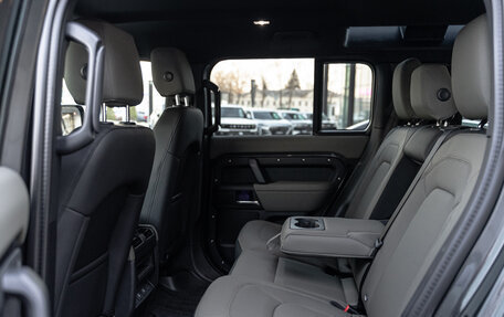 Land Rover Defender II, 2024 год, 20 500 000 рублей, 22 фотография