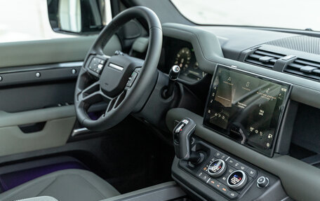 Land Rover Defender II, 2024 год, 20 500 000 рублей, 27 фотография