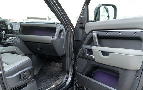 Land Rover Defender II, 2024 год, 20 500 000 рублей, 28 фотография