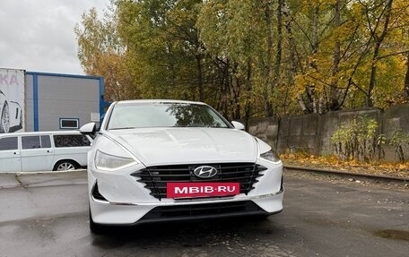 Hyundai Sonata VIII, 2021 год, 1 850 000 рублей, 2 фотография