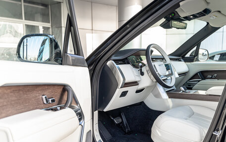 Land Rover Range Rover IV рестайлинг, 2024 год, 30 900 000 рублей, 12 фотография