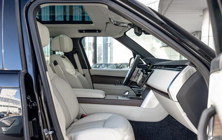 Land Rover Range Rover IV рестайлинг, 2024 год, 30 900 000 рублей, 32 фотография