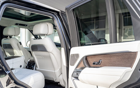 Land Rover Range Rover IV рестайлинг, 2024 год, 30 900 000 рублей, 29 фотография