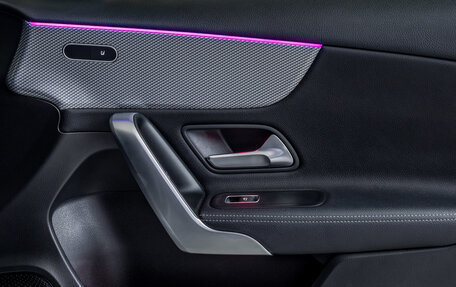 Mercedes-Benz A-Класс, 2018 год, 2 392 000 рублей, 13 фотография