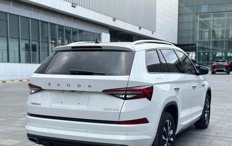 Skoda Kodiaq I, 2022 год, 2 400 300 рублей, 5 фотография