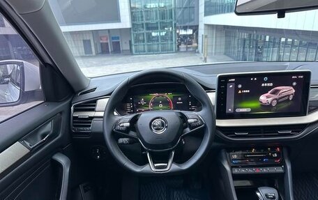 Skoda Kodiaq I, 2022 год, 2 400 300 рублей, 7 фотография