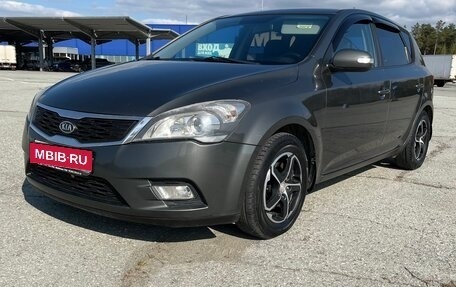 KIA cee'd I рестайлинг, 2010 год, 650 000 рублей, 1 фотография