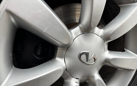 Infiniti FX I, 2004 год, 1 200 000 рублей, 9 фотография