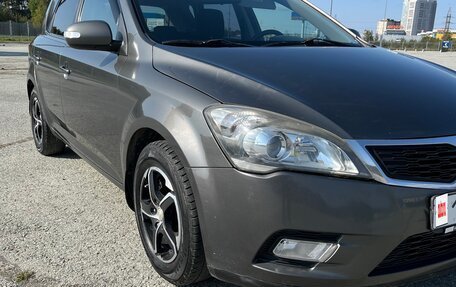 KIA cee'd I рестайлинг, 2010 год, 650 000 рублей, 2 фотография