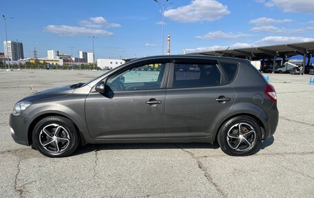 KIA cee'd I рестайлинг, 2010 год, 650 000 рублей, 6 фотография