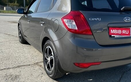 KIA cee'd I рестайлинг, 2010 год, 650 000 рублей, 4 фотография