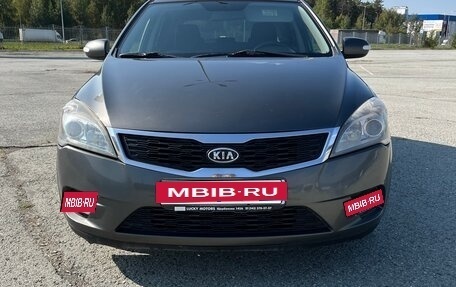KIA cee'd I рестайлинг, 2010 год, 650 000 рублей, 7 фотография