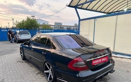 Mercedes-Benz E-Класс, 2003 год, 900 000 рублей, 3 фотография
