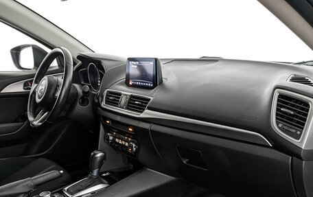 Mazda 3, 2018 год, 1 750 000 рублей, 13 фотография