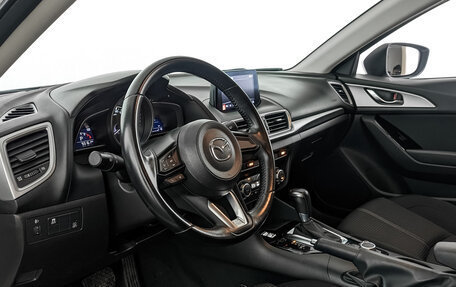 Mazda 3, 2018 год, 1 750 000 рублей, 15 фотография