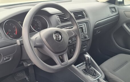 Volkswagen Jetta VI, 2015 год, 1 265 000 рублей, 16 фотография