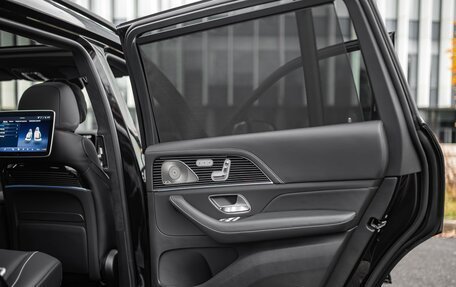 Mercedes-Benz GLS, 2025 год, 19 000 000 рублей, 2 фотография