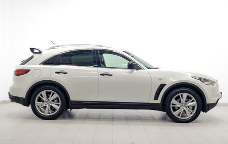 Infiniti QX70, 2014 год, 2 395 000 рублей, 4 фотография