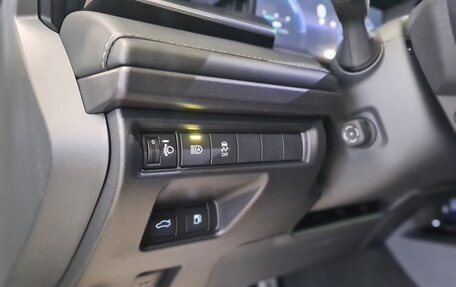 Toyota Camry, 2024 год, 5 990 000 рублей, 14 фотография