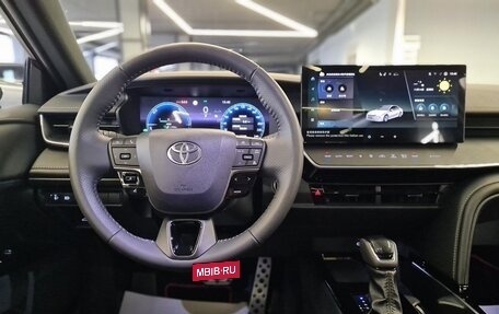 Toyota Camry, 2024 год, 5 990 000 рублей, 9 фотография