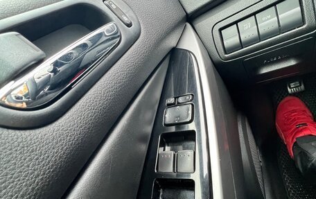 Mazda CX-7 I рестайлинг, 2011 год, 980 000 рублей, 13 фотография