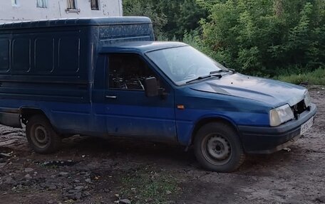 ИЖ 2717, 2004 год, 100 000 рублей, 2 фотография