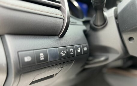 Toyota Camry, 2020 год, 3 220 000 рублей, 13 фотография