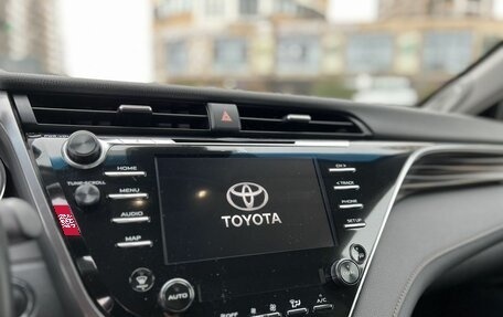 Toyota Camry, 2020 год, 3 220 000 рублей, 18 фотография