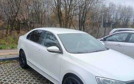 Volkswagen Jetta VI, 2016 год, 1 750 000 рублей, 3 фотография