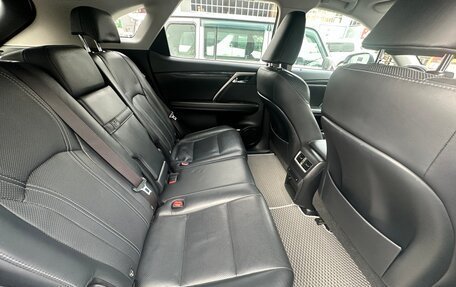 Lexus RX IV рестайлинг, 2018 год, 4 000 000 рублей, 11 фотография