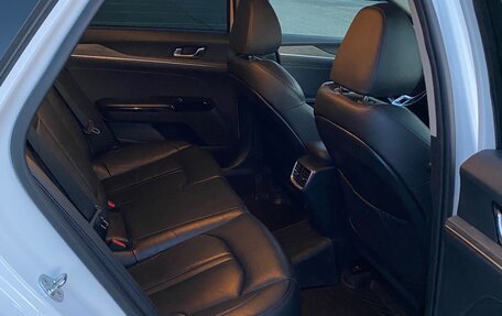 KIA K5, 2020 год, 2 400 000 рублей, 12 фотография