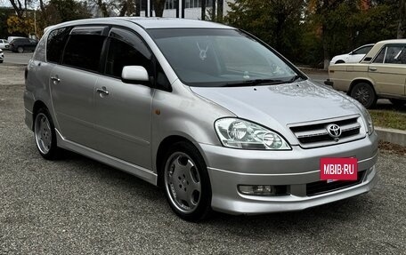 Toyota Ipsum II, 2001 год, 880 000 рублей, 3 фотография