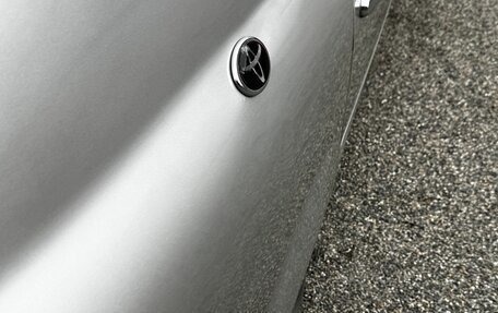 Toyota Ipsum II, 2001 год, 880 000 рублей, 21 фотография