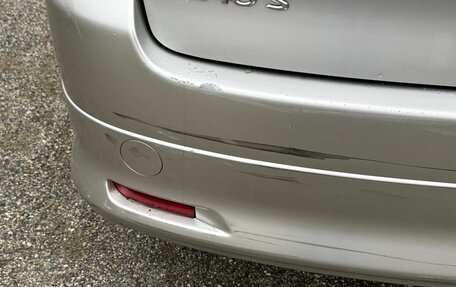 Toyota Ipsum II, 2001 год, 880 000 рублей, 24 фотография