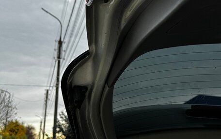 Toyota Ipsum II, 2001 год, 880 000 рублей, 34 фотография